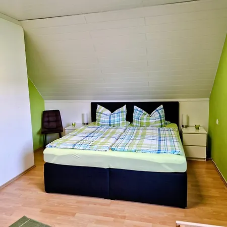 Am Korretsberg * Kruft